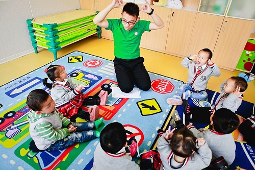 重慶師范大學(xué)幼師學(xué)校是公辦院校嗎？