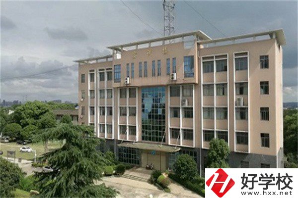 湘潭有哪些中專校風(fēng)環(huán)境好？下面3所值得一看!