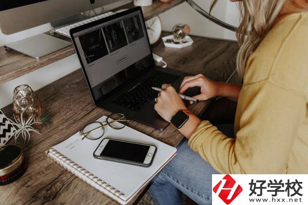 計算機平面設計專業(yè)去哪學？看看湖南這幾所中職學校