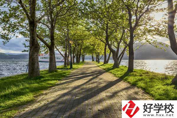 湖南瀟湘信科技工學(xué)校如何？有哪些資助政策？