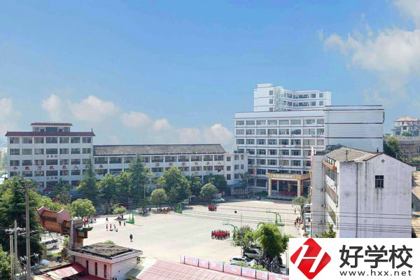 新化縣南北職業(yè)學校有哪些專業(yè)？招生要求高嗎？