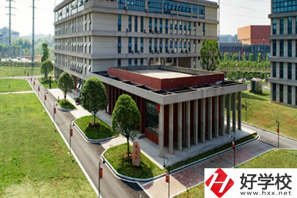想要在株洲讀中專學(xué)校，可以去這所學(xué)校