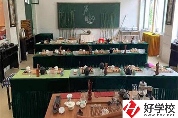 張家界的公辦中專學(xué)校有哪些？可以學(xué)什么專業(yè)？