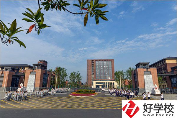 常德公辦職校學(xué)費一般是多少？