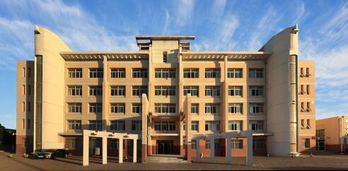 天津市建筑工程學(xué)校有“3+2”專業(yè)嗎？畢業(yè)出來是什么學(xué)歷？