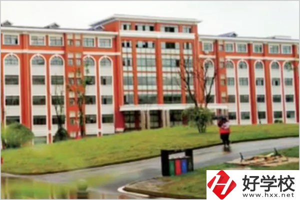 湖南醫(yī)藥職業(yè)中專有哪些招生專業(yè)？報(bào)考要求是什么？