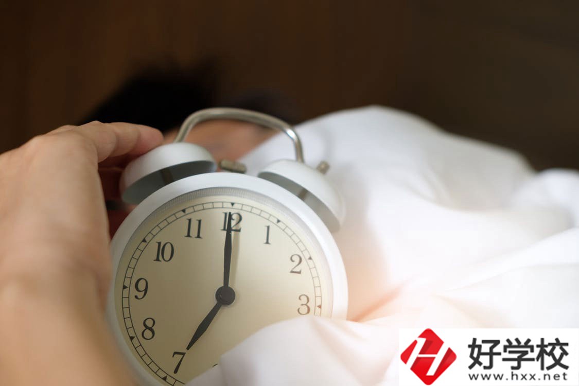 長(zhǎng)沙市岳麓區(qū)湘華職校就讀計(jì)算機(jī)專業(yè)怎么樣？