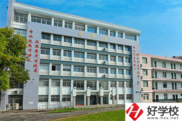 株洲人工智能職業(yè)技術(shù)學(xué)校學(xué)費(fèi)是多少？有補(bǔ)助政策嗎？