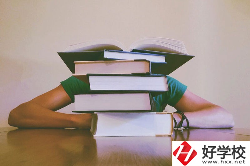 湘潭財(cái)經(jīng)職業(yè)技術(shù)學(xué)校怎么樣？專業(yè)都有哪些？