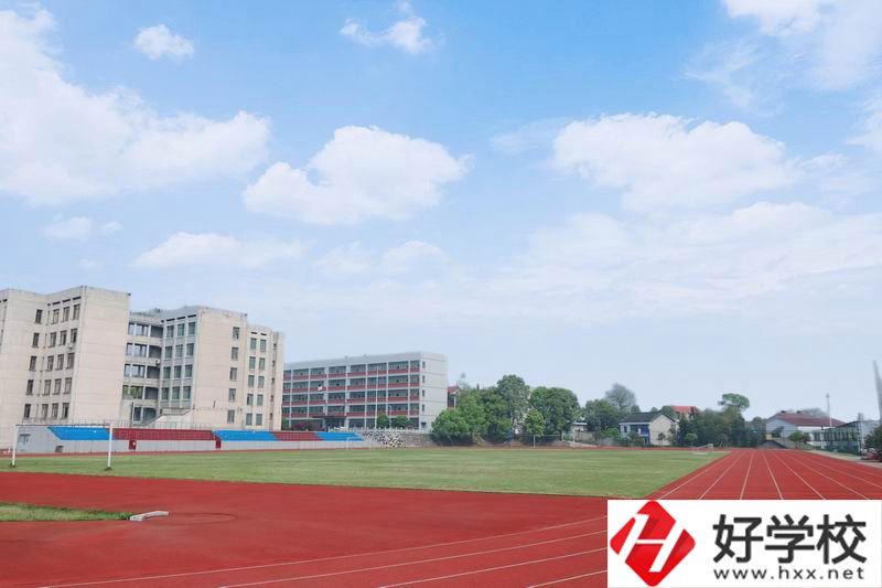 益陽(yáng)高級(jí)技工學(xué)校怎么樣？師資力量怎么樣？