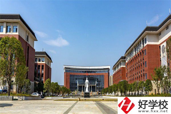 永州有中職部的大專有哪幾所？收費(fèi)標(biāo)準(zhǔn)是多少？