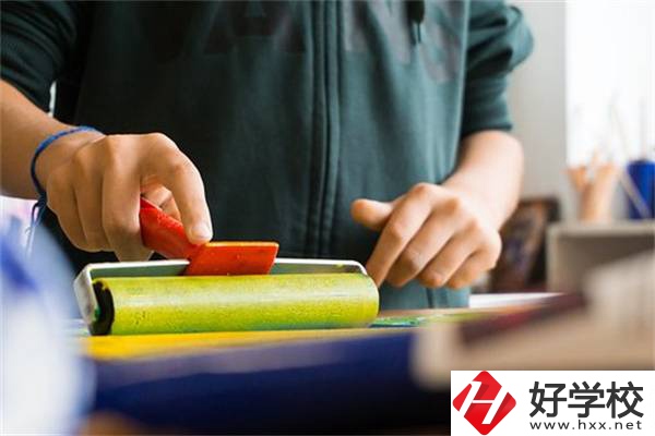 在湖南考不上高中又想繼續(xù)讀書怎么辦？有學(xué)校推薦嗎？