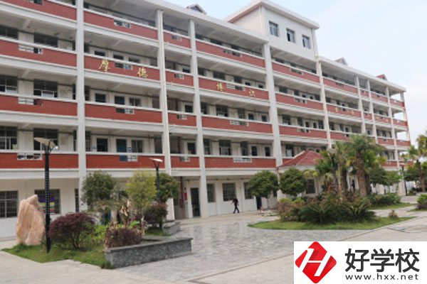 永州市綜合職業(yè)中等專業(yè)學(xué)校好不好？宿舍怎么樣？