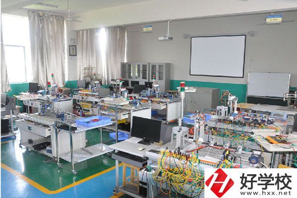 懷化工業(yè)中等專業(yè)學(xué)校值得去讀嗎？開設(shè)有哪些專業(yè)？