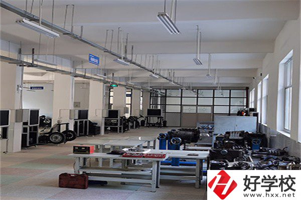 張家界桑植縣有什么中專學(xué)校？開設(shè)有什么專業(yè)？