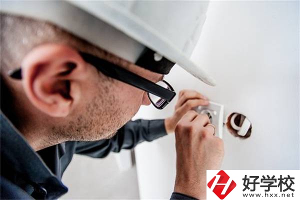 湖南中職生畢業(yè)會(huì)有就業(yè)難的問(wèn)題嗎？選就業(yè)還是升學(xué)？