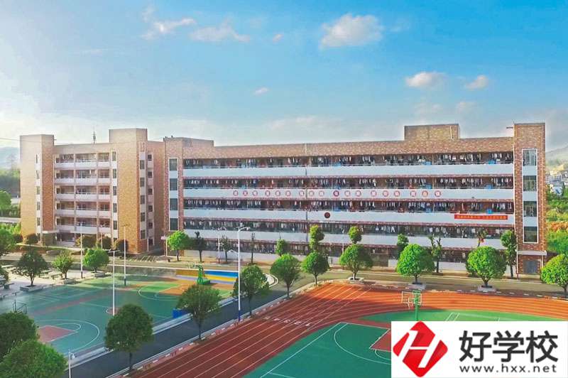 武岡市職業(yè)中專學(xué)校怎么樣？值得報(bào)考嗎？