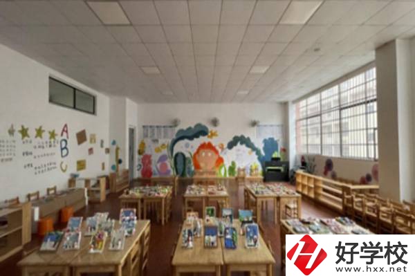 長沙英藍(lán)中等職業(yè)學(xué)校怎么樣？開設(shè)了哪些專業(yè)？