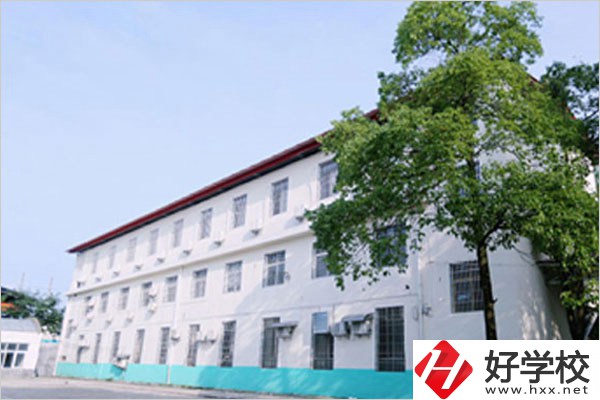 湘潭華光職校在哪？有什么辦學(xué)特色？