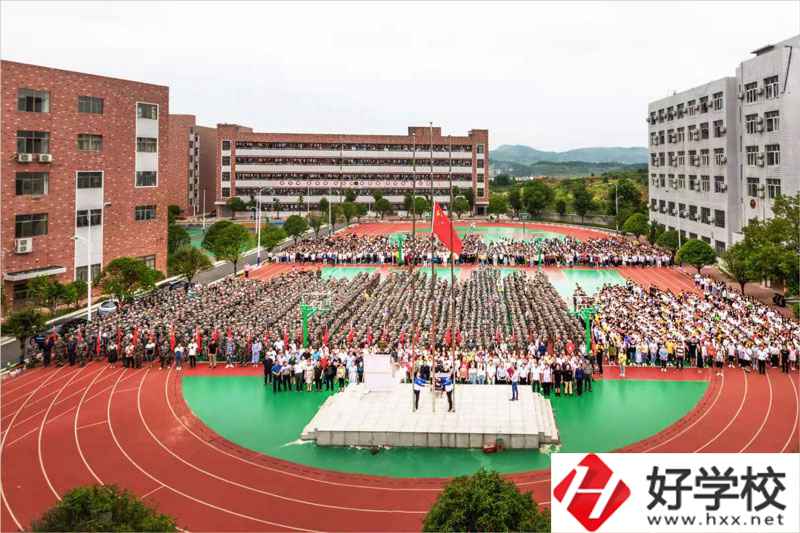 武岡市職業(yè)中專學校航空服務專業(yè)怎么樣？值得報考嗎？