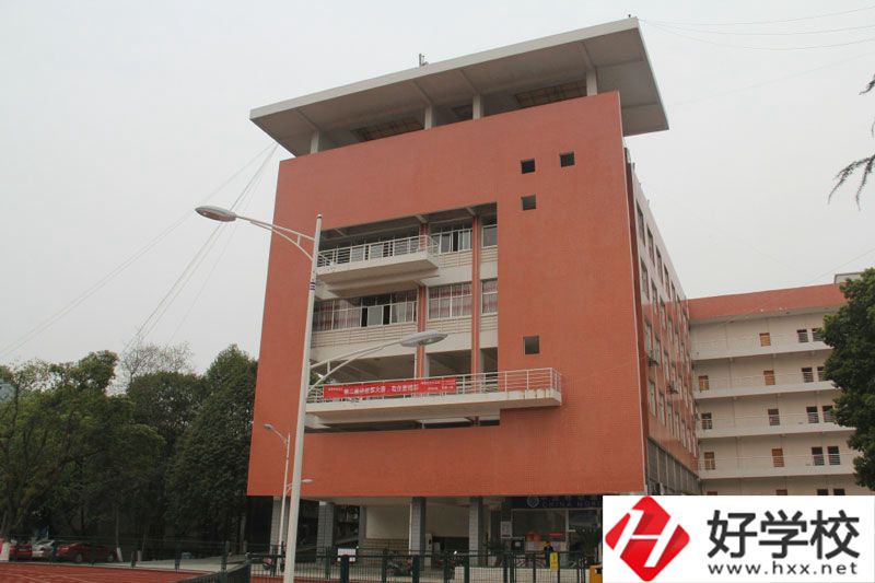 湘西中職學(xué)校校園環(huán)境怎么樣？好不好？