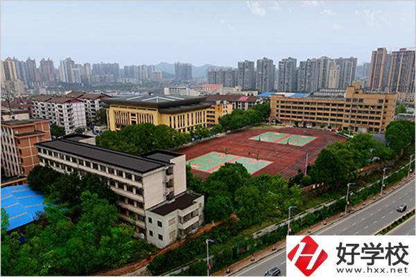 婁底有什么管理比較規(guī)范的中專學(xué)校？
