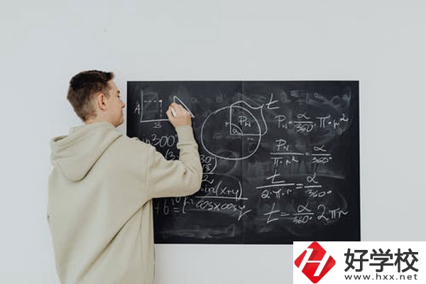 湖南醫(yī)藥中等專業(yè)學校怎么樣？宿舍好不好？