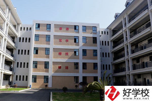 保靖縣中等職業(yè)技術(shù)學(xué)校師資力量如何？學(xué)校怎么樣？