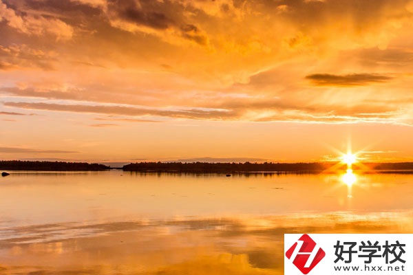 常德財(cái)經(jīng)中等專(zhuān)業(yè)學(xué)校好不好？有哪些系？