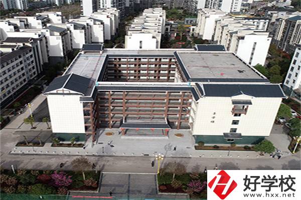 張家界桑植縣有什么中專學(xué)校？開設(shè)有什么專業(yè)？