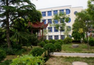 東?？h職業(yè)中學(xué)