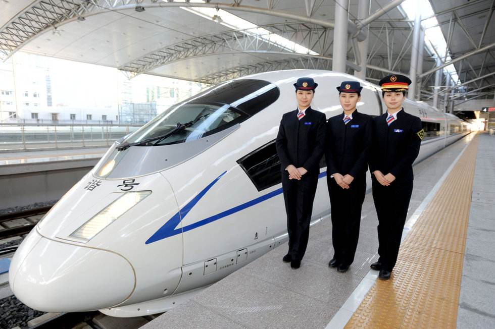 初中生選擇高鐵乘務專業(yè)好嗎？