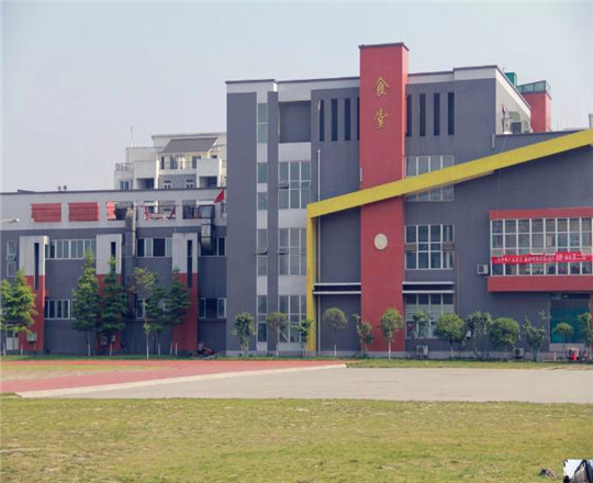 讀中國水電七局高級技工學校好不好？