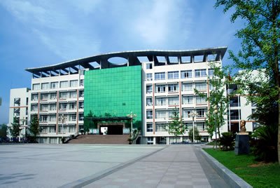 四川閬中師范學(xué)校有什么專業(yè)？