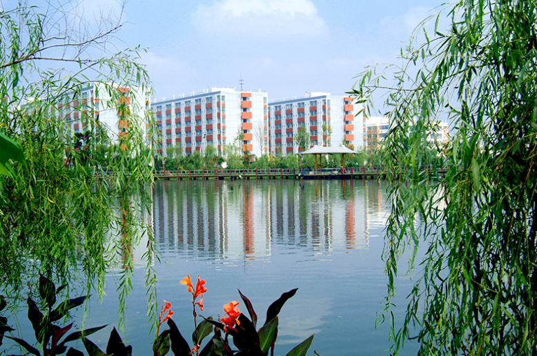 四川城市技師學(xué)院教學(xué)環(huán)境這些怎么樣??？