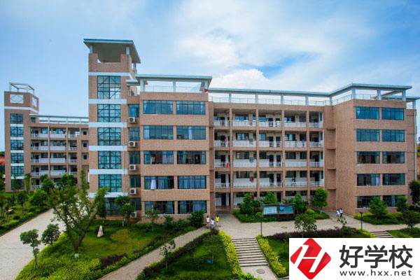 外省學生怎么轉(zhuǎn)湖南中專？有什么學校推薦？
