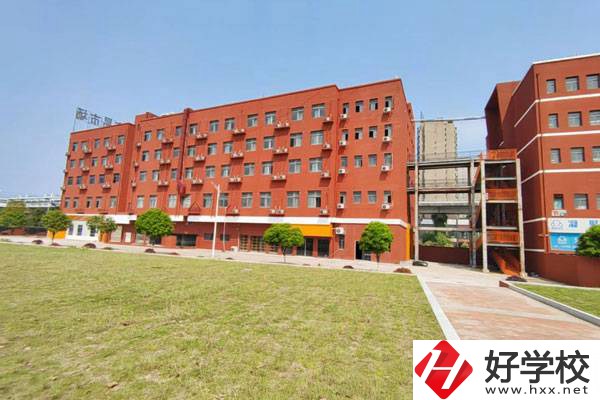 長沙湘府科技技工學(xué)?？孔V嗎?有什么專業(yè)?