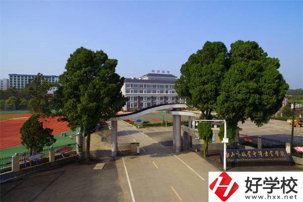 湘潭中考300-400分能讀哪些公立學(xué)校？讀職校有什么前景？