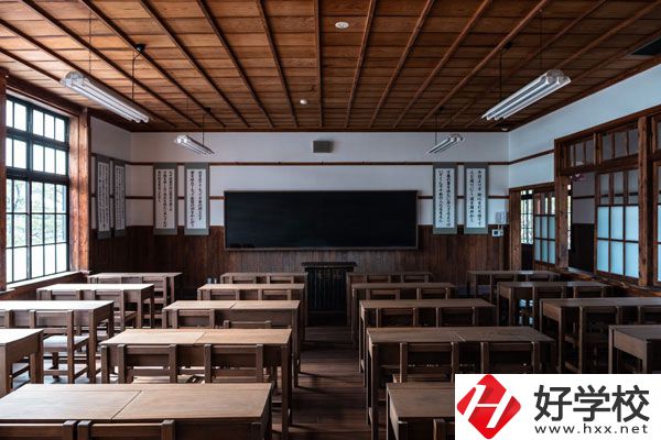 桂東縣職業(yè)技術(shù)教育學(xué)校招生辦電話(huà)是多少？