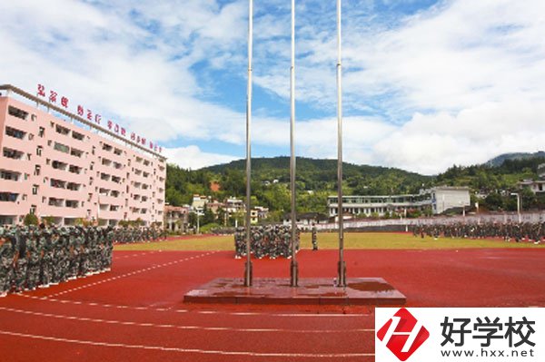 在桂東縣職業(yè)教育中心學(xué)計(jì)算機(jī)怎么樣？