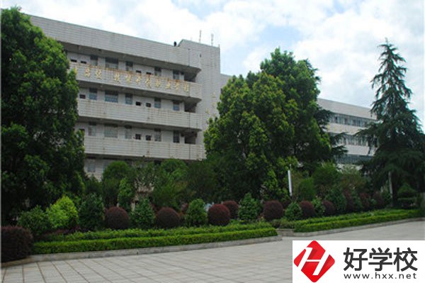 湖南省郴州市第一職業(yè)中等專業(yè)學(xué)校有什么專業(yè)？