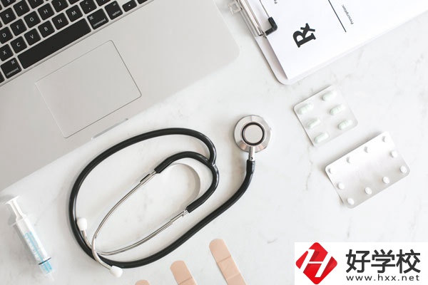 核工業(yè)衛(wèi)生學(xué)校護(hù)理專業(yè)值得學(xué)嗎？有沒有前途？