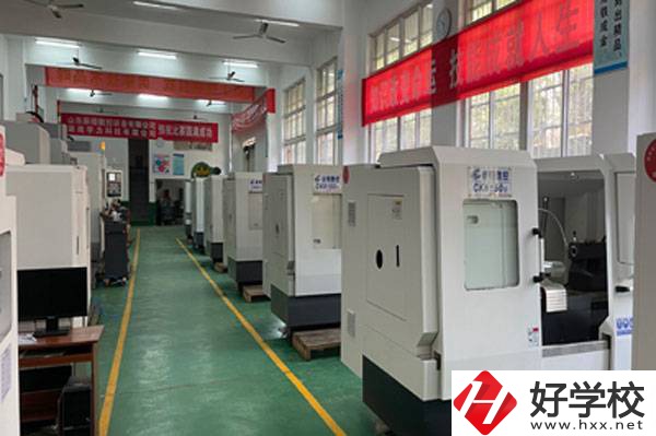 湖南省工業(yè)貿易學校在什么位置？有哪些辦學優(yōu)勢？
