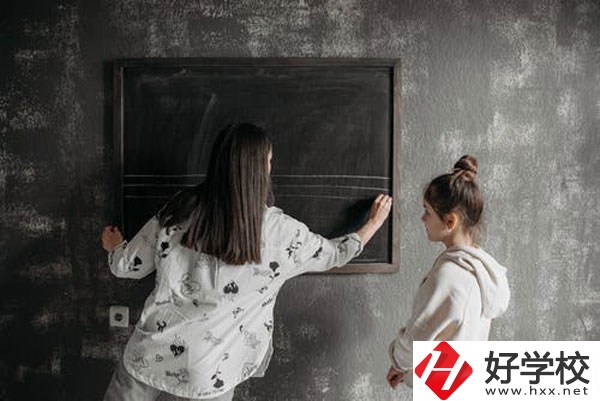 湖南省商業(yè)職業(yè)中等專業(yè)學(xué)校怎么樣？宿舍怎么樣？
