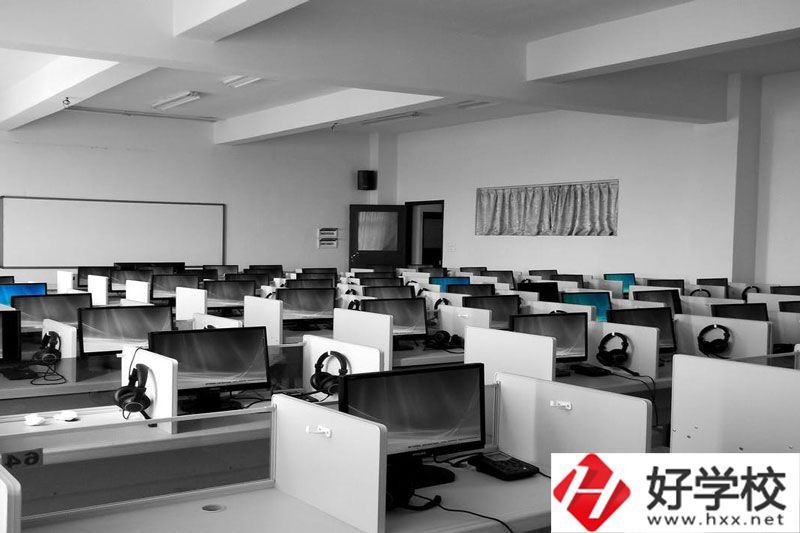 長沙環(huán)球職業(yè)中專學(xué)校地址在哪里？怎么去？