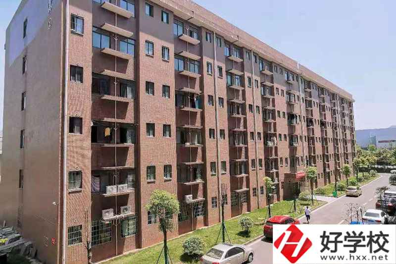 湘潭計算機職業(yè)技術(shù)學院在哪里？條件怎么樣？