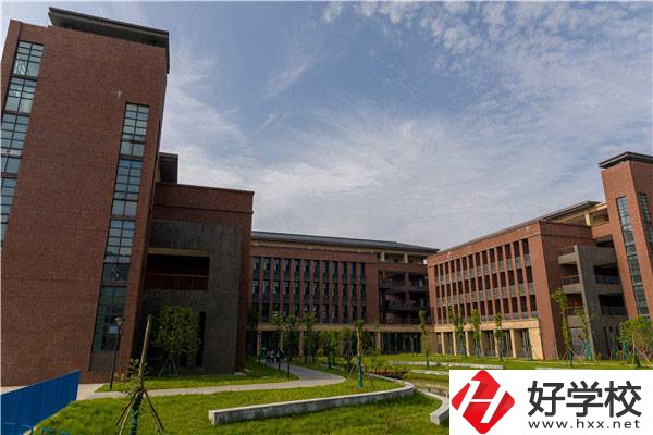 常德財經中等專業(yè)學校怎么樣，獲得了哪些榮譽？