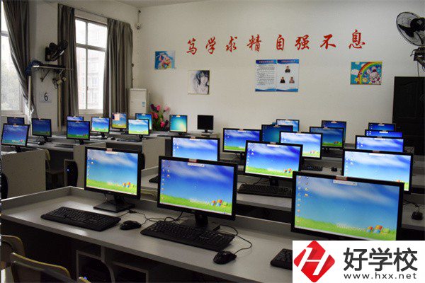 益陽(yáng)哪些中職學(xué)校開設(shè)音樂相關(guān)專業(yè)？學(xué)費(fèi)貴不貴？