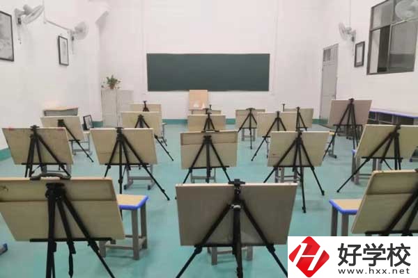 邵陽(yáng)市鐵航職業(yè)技術(shù)學(xué)校有哪些優(yōu)勢(shì)，地址在哪？