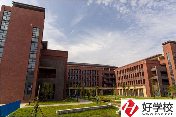 在常德讀職高學(xué)費(fèi)貴嗎？